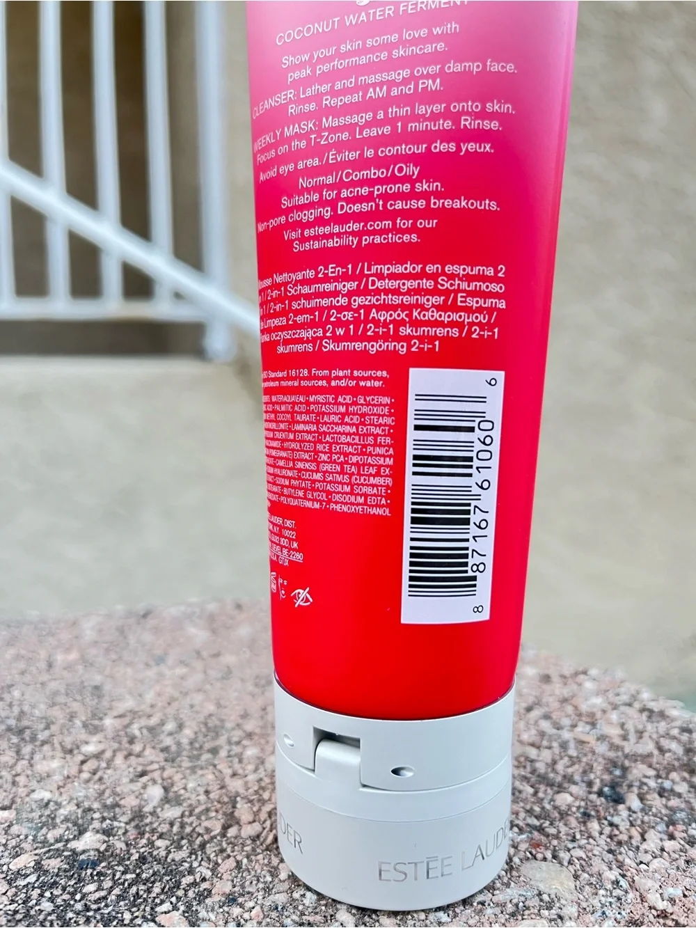 Estée Lauder Nutritious 2-in-1 Foam Cleanser - Pink to Red Gradient